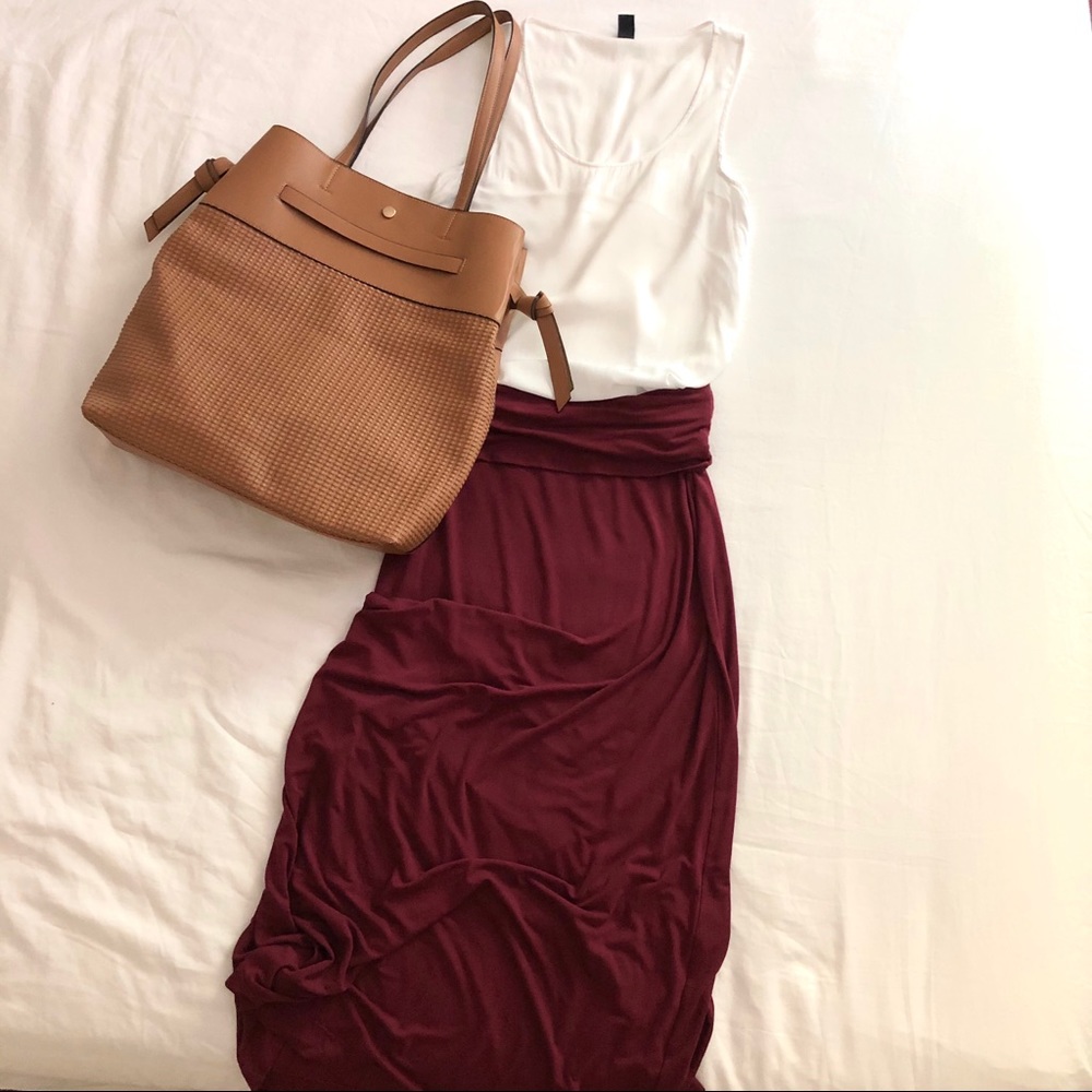 ❌ SOLD ❌ Maxi Skirt Stretchy in Burgundy